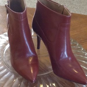 BROWN NINE WEST BOOTIES